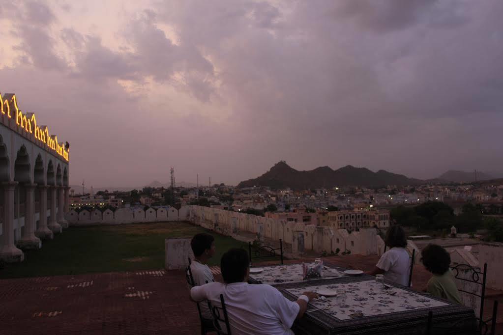 Gulaab Niwaas Palace Pushkar Exterior foto